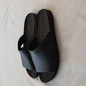 Feelgoods Slides Black